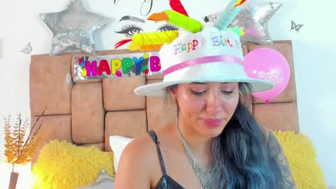 Snapshot of katiacuper chatting on January 13, 4:08 pm Katia Cuper online show from January 13, 4:08 pm