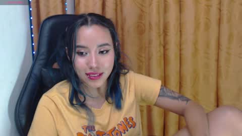 Snapshot of katiacuper chatting on January 30, 6:32 pm Katia Cuper online show from January 30, 6:32 pm