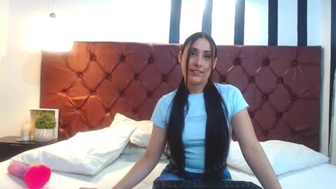 Snapshot of katianoir chatting on March 6, 3:02 pm Katherine online show from March 6, 3:02 pm