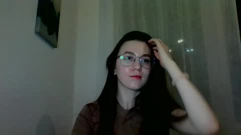 Snapshot of katie_foxi chatting on January 12, 6:38 pm katie_foxi online show from January 12, 6:38 pm
