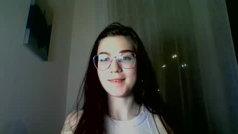 Snapshot of katie_foxi chatting on January 27, 12:01 am katie_foxi online show from January 27, 12:01 am