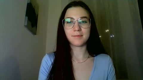 Snapshot of katie_foxi chatting on February 17, 6:15 pm katie_foxi online show from February 17, 6:15 pm