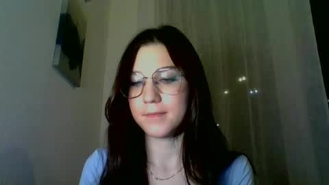 Snapshot of katie_foxi chatting on February 21, 8:16 pm katie_foxi online show from February 21, 8:16 pm