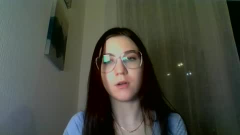 Snapshot of katie_foxi chatting on March 1, 4:00 pm katie_foxi online show from March 1, 4:00 pm