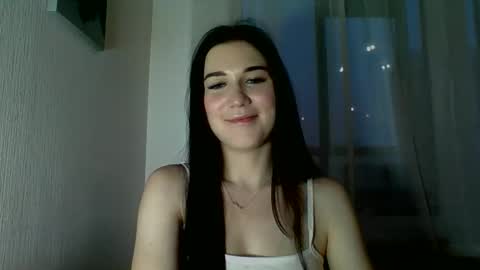 katie_foxi online show from May 6, 6:24 pm