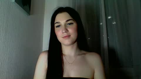 katie_foxi online show from May 29, 8:40 pm