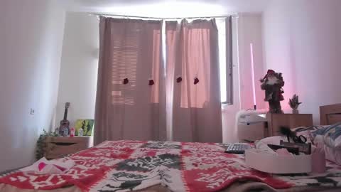 Kate online show from December 21, 8:28 am