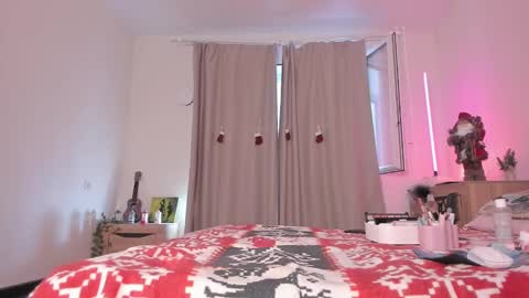 Kate online show from December 31, 7:53 am