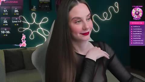 Snapshot of katie_taylorr chatting on February 20, 10:43 pm Katie online show from February 20, 10:43 pm