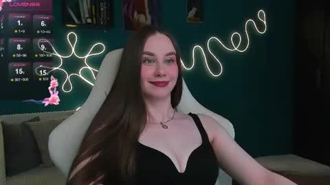 Snapshot of katie_taylorr chatting on June 23, 9:24 pm Katie online show from June 23, 9:24 pm