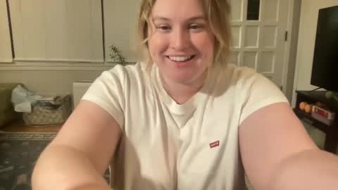 Snapshot of katiecopper27 chatting on May 27, 1:57 am katiecopper27 online show from May 27, 1:57 am