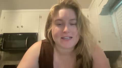 Snapshot of katiecopper27 chatting on May 31, 7:15 pm katiecopper27 online show from May 31, 7:15 pm