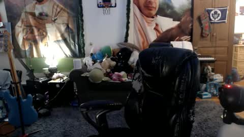 Katie online show from May 17, 4:10 am
