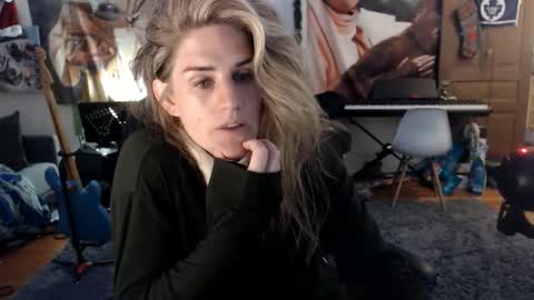 Katie online show from May 29, 4:21 am
