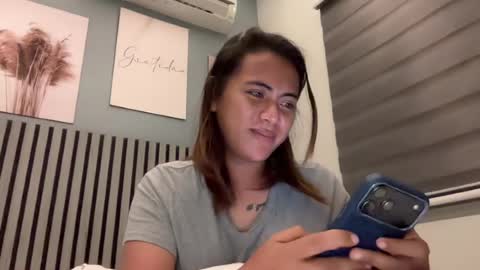 katiefrox  online show from July 29, 1:20 pm