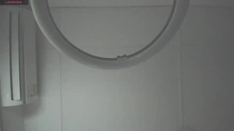 Snapshot of katitaluxury_hot chatting on April 9, 11:21 pm katitaluxury_hot online show from April 9, 11:21 pm