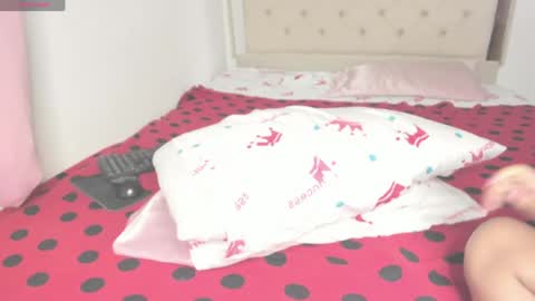 Snapshot of katitaluxury_hot chatting on May 5, 11:13 pm katitaluxury_hot online show from May 5, 11:13 pm