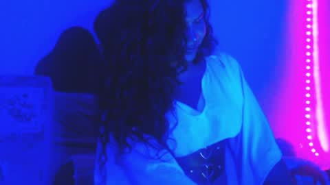 Snapshot of katiuskaxoxo chatting on May 22, 1:02 am Katiuska online show from May 22, 1:02 am
