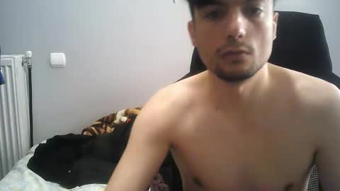 EMO online show from April 13, 8:42 am