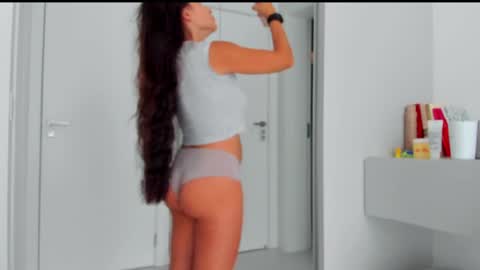 Katrin online show from April 6, 5:03 pm