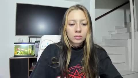 Snapshot of katrinrosex chatting on September 16, 11:00 am Katrin online show from September 16, 11:00 am