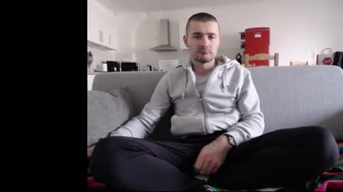 Snapshot of katsufr chatting on January 3, 11:25 am demyx online show from January 3, 11:25 am