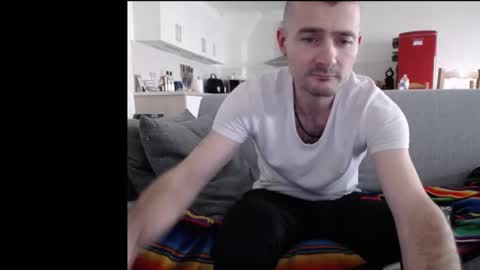 Snapshot of katsufr chatting on January 26, 10:23 am demyx online show from January 26, 10:23 am