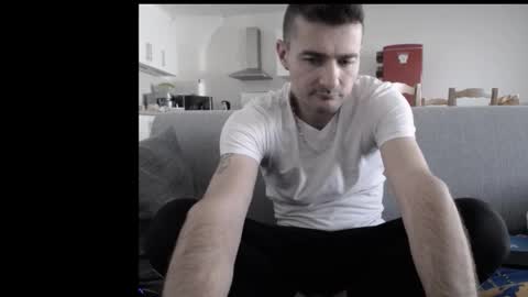 Snapshot of katsufr chatting on October 11, 11:42 am demyx online show from October 11, 11:42 am