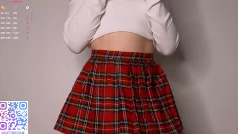 I dont know whats gonna happen today but my name is Katty and lets start being friends online show from October 18, 7:03 pm