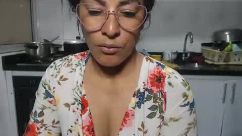 Snapshot of kattleyagray chatting on July 16, 8:04 pm KattleyaGrey online show from July 16, 8:04 pm