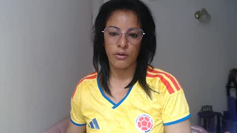 Snapshot of kattleyagray chatting on July 20, 1:24 pm KattleyaGrey online show from July 20, 1:24 pm