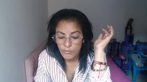 Snapshot of kattleyagray chatting on July 31, 1:43 pm KattleyaGrey online show from July 31, 1:43 pm