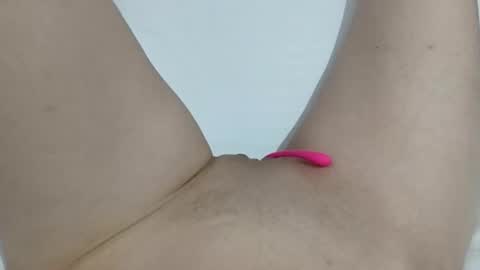 Snapshot of kattrinah_nikitta chatting on February 26, 7:24 pm nikitta online show from February 26, 7:24 pm