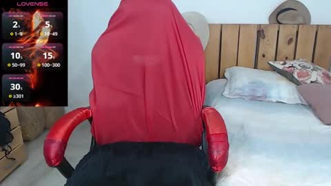 Snapshot of katty_brownn chatting on February 15, 2:04 am katty online show from February 15, 2:04 am