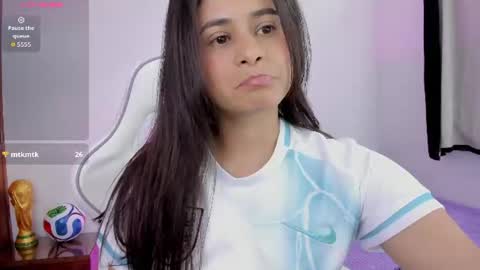 Snapshot of katty_rain1 chatting on June 17, 10:21 pm katherin online show from June 17, 10:21 pm