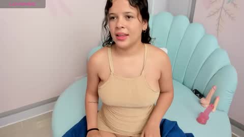 Snapshot of kattycurvy4u chatting on January 30, 3:08 pm katty online show from January 30, 3:08 pm