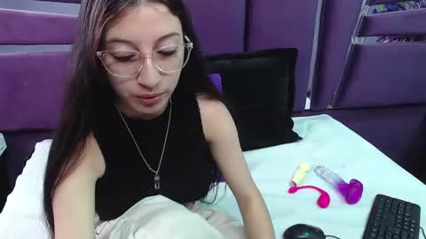 Snapshot of kattyqueenn chatting on February 21, 11:55 am katty online show from February 21, 11:55 am