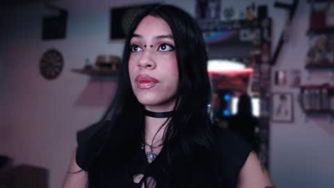 Snapshot of kattze chatting on January 30, 1:11 am online show from January 30, 1:11 am