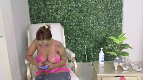 katy_love222 online show from May 23, 7:18 pm