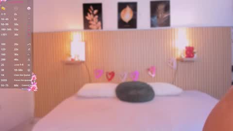 Snapshot of katya_rogerss chatting on February 23, 1:03 am katya online show from February 23, 1:03 am