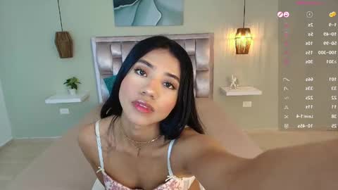 Snapshot of katya_rogerss chatting on April 15, 11:49 pm katya online show from April 15, 11:49 pm