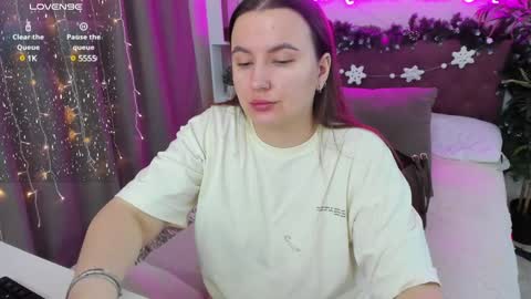 Snapshot of katyaneilson chatting on January 12, 5:13 am Kate online show from January 12, 5:13 am