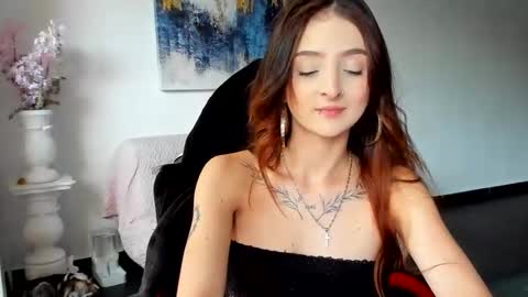 Snapshot of katydeliz chatting on March 24, 8:47 pm katy deliz online show from March 24, 8:47 pm