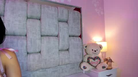 Snapshot of katysweetas chatting on February 22, 7:34 pm katysweetas online show from February 22, 7:34 pm