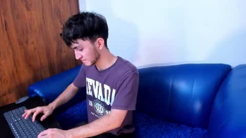 Snapshot of kavencastro chatting on May 20, 3:56 am kavencastro online show from May 20, 3:56 am