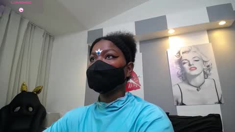 Snapshot of kavya_suri_ chatting on February 11, 6:57 pm Kavya online show from February 11, 6:57 pm