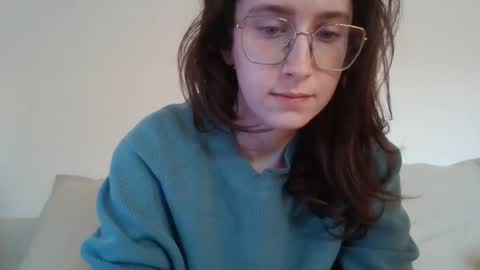 Snapshot of kawaii_snowflake chatting on July 18, 2:32 pm kawaii snowflake online show from July 18, 2:32 pm
