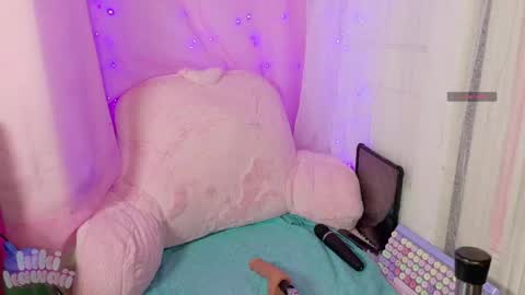 Kiki Kawaii online show from May 21, 12:56 pm