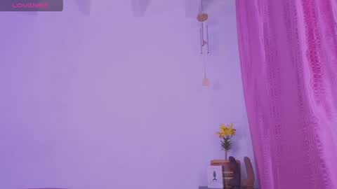 Snapshot of kayalstone chatting on April 8, 4:56 am Cattleya stone online show from April 8, 4:56 am