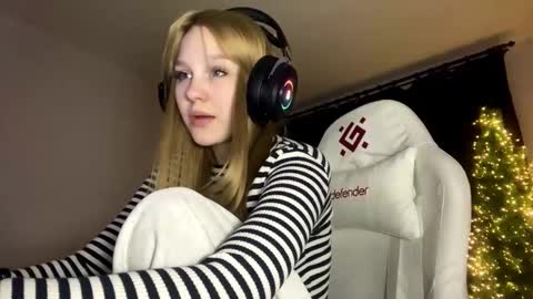 Amia online show from February 3, 5:29 pm